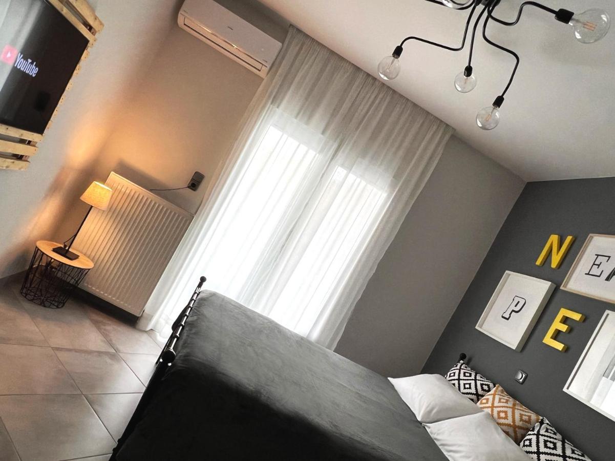 Apartament 48 Downtown Lofts Néa Péramos Zewnętrze zdjęcie